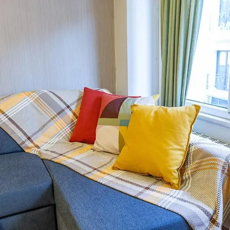 Central And Stylish Flat In The Heart Of Beyoglu Apartment