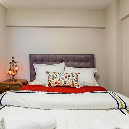 Central And Stylish Flat In The Heart Of Beyoglu *