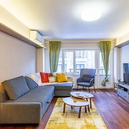 Central And Stylish Flat In The Heart Of Beyoglu Istanbul